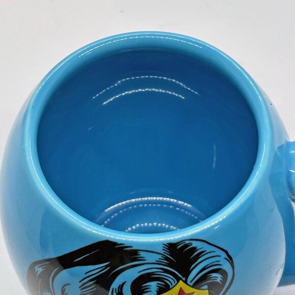 New DC Comics Wonder Woman Oval blue coffee mug - Picture 7 of 8
